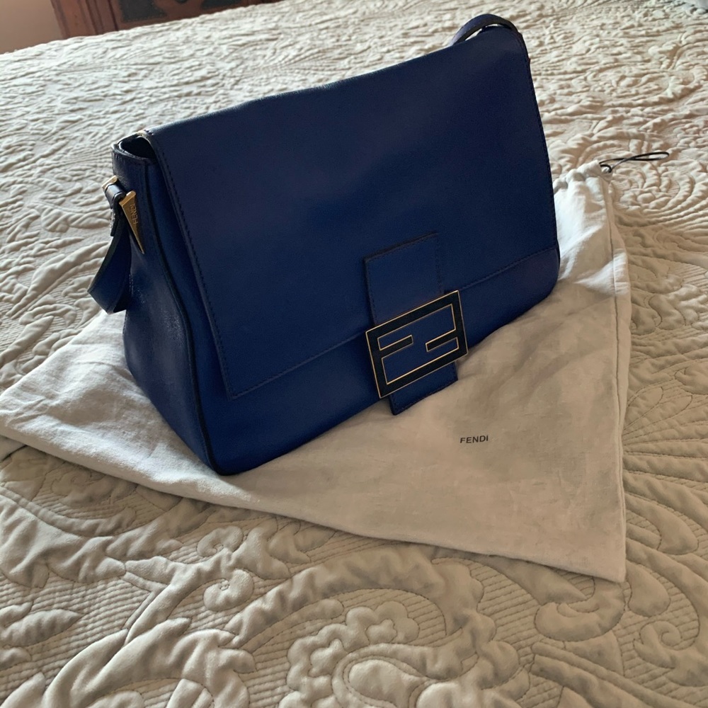 Fendi purse autentic